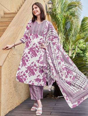 Women Floral Printed Regular Kurta with Trousers & Dupatta 1