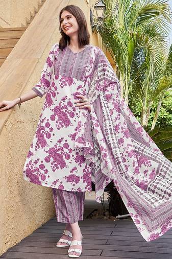 Women Floral Printed Regular Kurta with Trousers & Dupatta