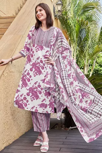women floral printed regular kurta with trousers & dupatta