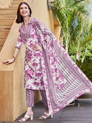 Women Floral Printed Regular Kurta with Trousers & Dupatta 6