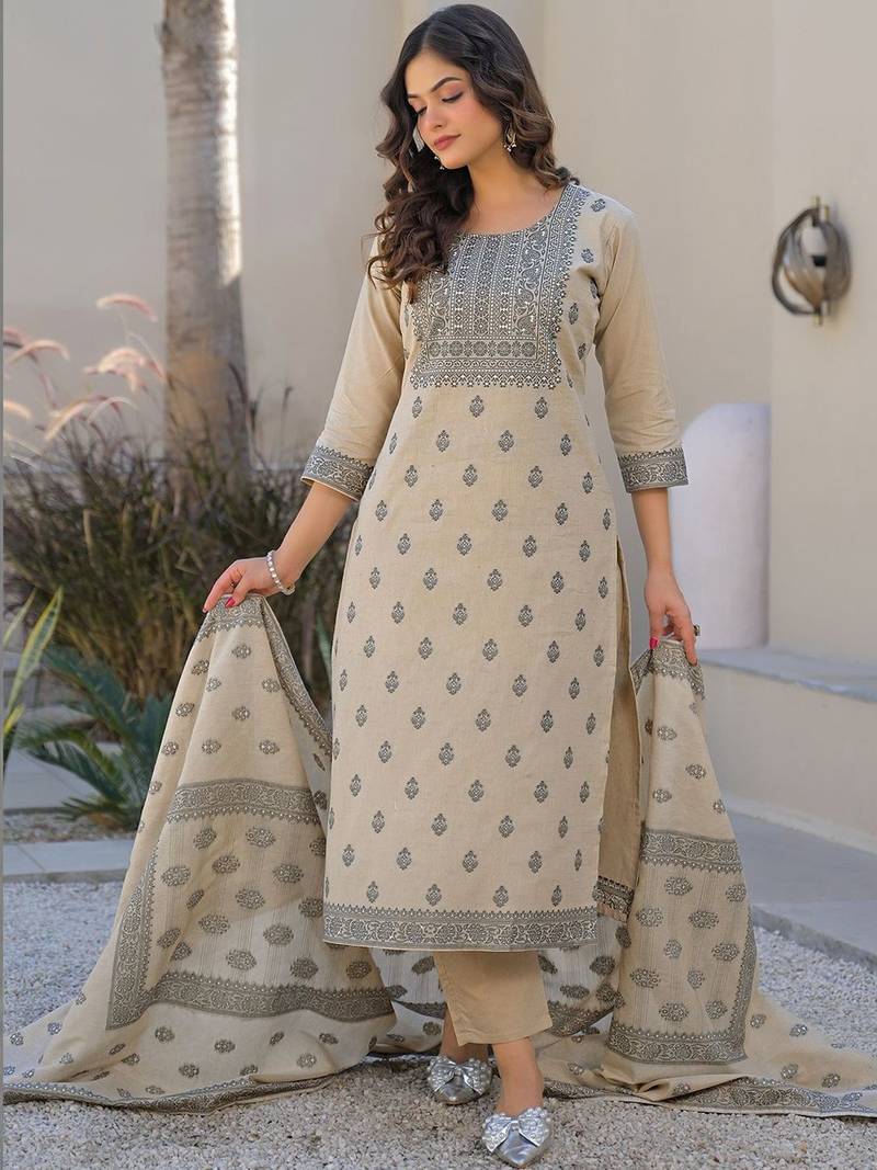 Women Ethnic Motifs Printed Regular Kurta with Trousers & With Dupatta