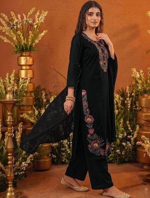 Women Floral Embroidered Regular Thread Work Kurta with Palazzos & With Dupatta 3