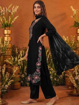 Women Floral Embroidered Regular Thread Work Kurta with Palazzos & With Dupatta 6