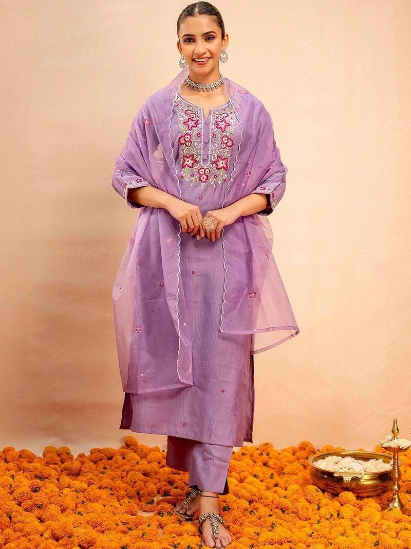Women Ethnic Motifs Embroidered Regular Thread Work Kurta with Trousers & With Dupatta