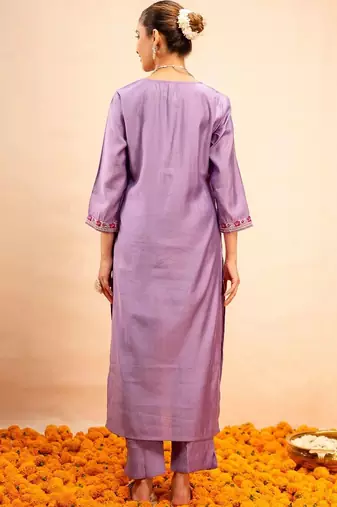 Women Ethnic Motifs Embroidered Regular Thread Work Kurta with Trousers & With Dupatta