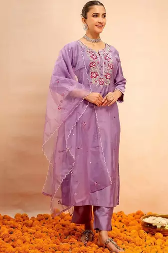 Women Ethnic Motifs Embroidered Regular Thread Work Kurta with Trousers & With Dupatta