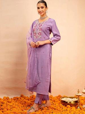 Women Ethnic Motifs Embroidered Regular Thread Work Kurta with Trousers & With Dupatta 6