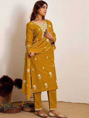 Women Ethnic Motifs Embroidered Regular Thread Work Kurta with Trousers & With Dupatta 6