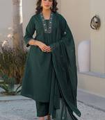 Women Ethnic Motifs Embroidered Regular Thread Work Kurta with Trousers & With Dupatta