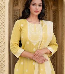 Floral Woven Design Straight Kurta With Trousers & Dupatta