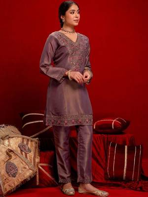 Embroidered Dusty Mauve Silk Blend Co Ords for Women 3