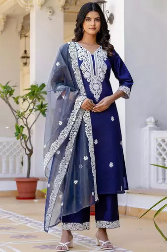 women floral embroidered kurta with palazzo & dupatta