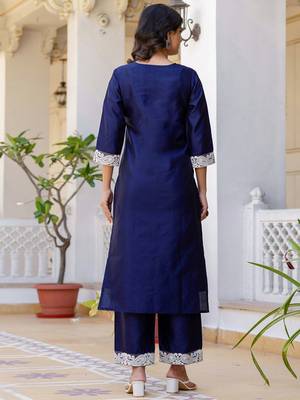 Women Floral Embroidered Kurta with Palazzo & Dupatta 3