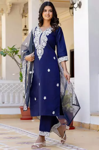 women floral embroidered kurta with palazzo & dupatta