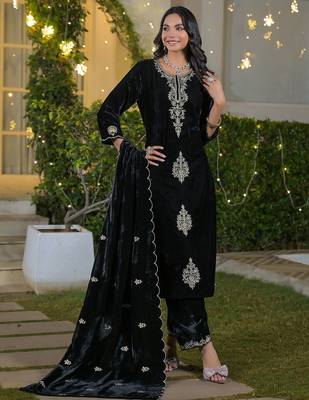 Women Ethnic Motifs Embroidered Regular Thread Work Velvet Kurta with Trousers & With Dupatta 5