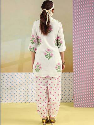 Printed White Cotton Blend Co Ords for Women 2