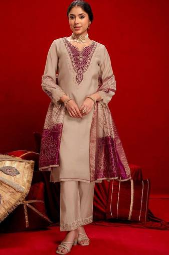 Women Ethnic Motifs Embroidered Regular Thread Work Pure Cotton Kurta with Trousers & With Dupatta