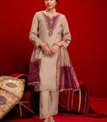 Women Ethnic Motifs Embroidered Regular Thread Work Pure Cotton Kurta with Trousers & With Dupatta