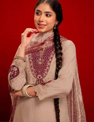Women Ethnic Motifs Embroidered Regular Thread Work Pure Cotton Kurta with Trousers & With Dupatta 4