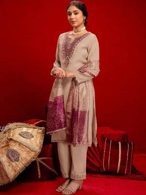 Women Ethnic Motifs Embroidered Regular Thread Work Pure Cotton Kurta with Trousers & With Dupatta 6