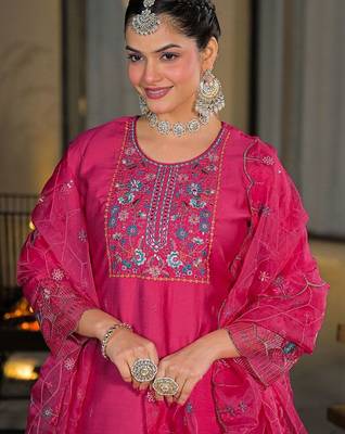 Women Ethnic Motifs Embroidered Regular Thread Work Silk Chiffon Kurta with Trousers & With Dupatta 2