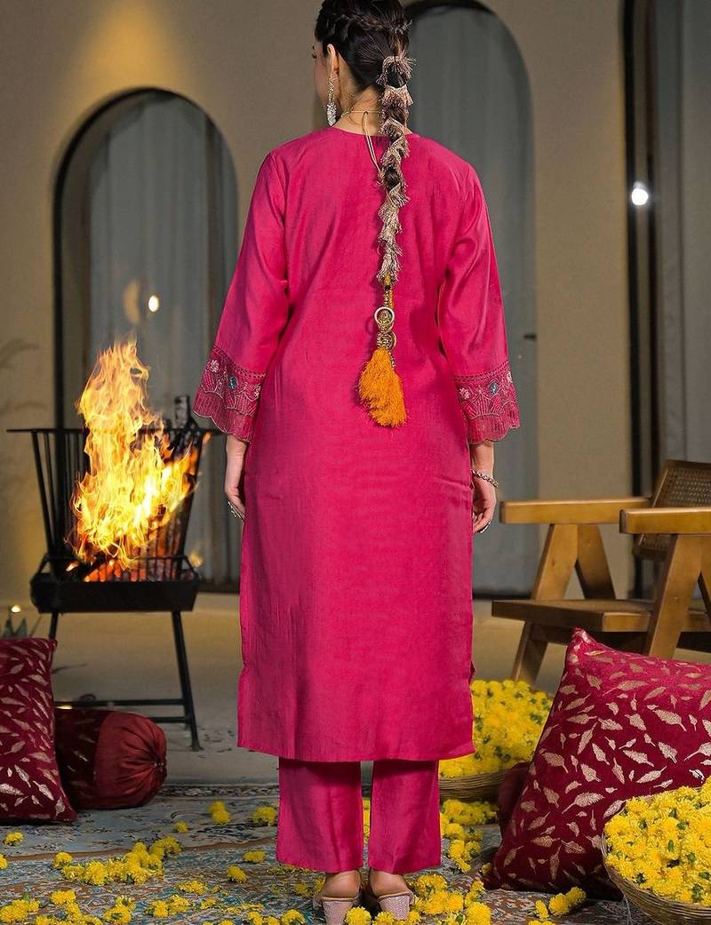 Women Ethnic Motifs Embroidered Regular Thread Work Silk Chiffon Kurta with Trousers & With Dupatta