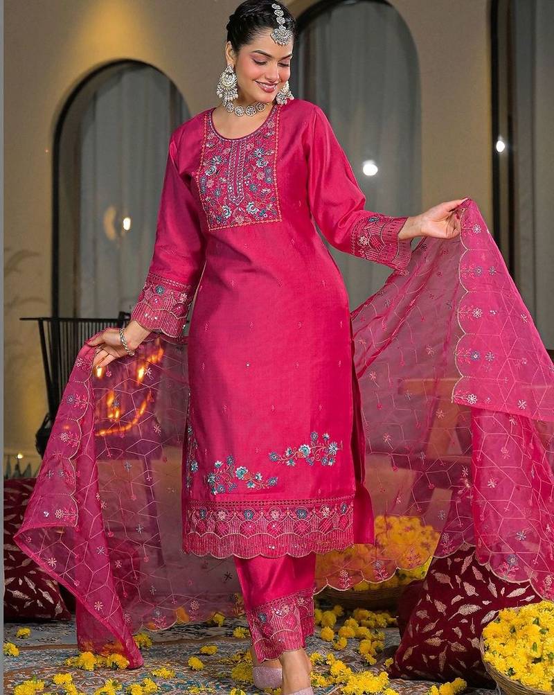 Women Ethnic Motifs Embroidered Regular Thread Work Silk Chiffon Kurta with Trousers & With Dupatta