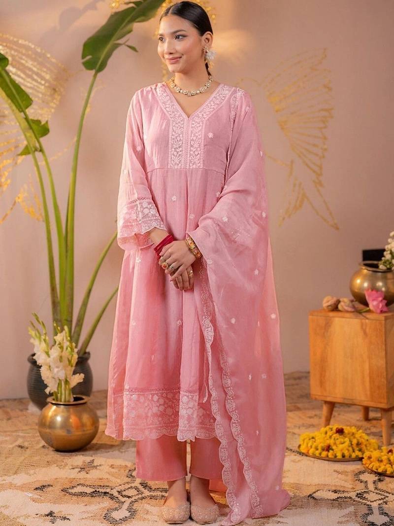 Women Ethnic Motifs Embroidered Regular Thread Work Kurta with Trousers & With Dupatta