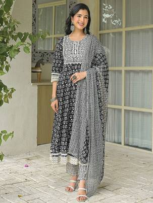 Women Ethnic Motifs Embroidered Anarkali Kurta with Trousers & Dupatta 1