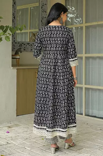 women ethnic motifs embroidered anarkali kurta with trousers & dupatta