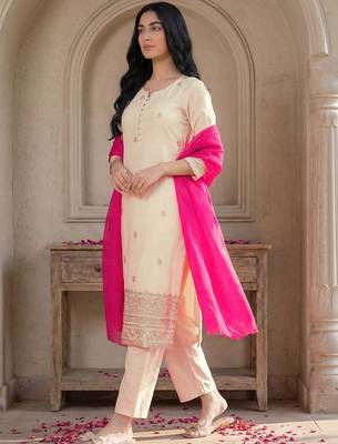 Women Ethnic Motifs Embroidered Regular Thread Work Kurta with Trousers & With Dupatta 5