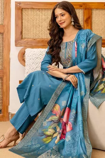 women ethnic motifs embroidered regular thread work kurta set with dupatta