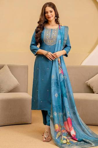 Women Ethnic Motifs Embroidered Regular Thread Work Kurta Set With Dupatta