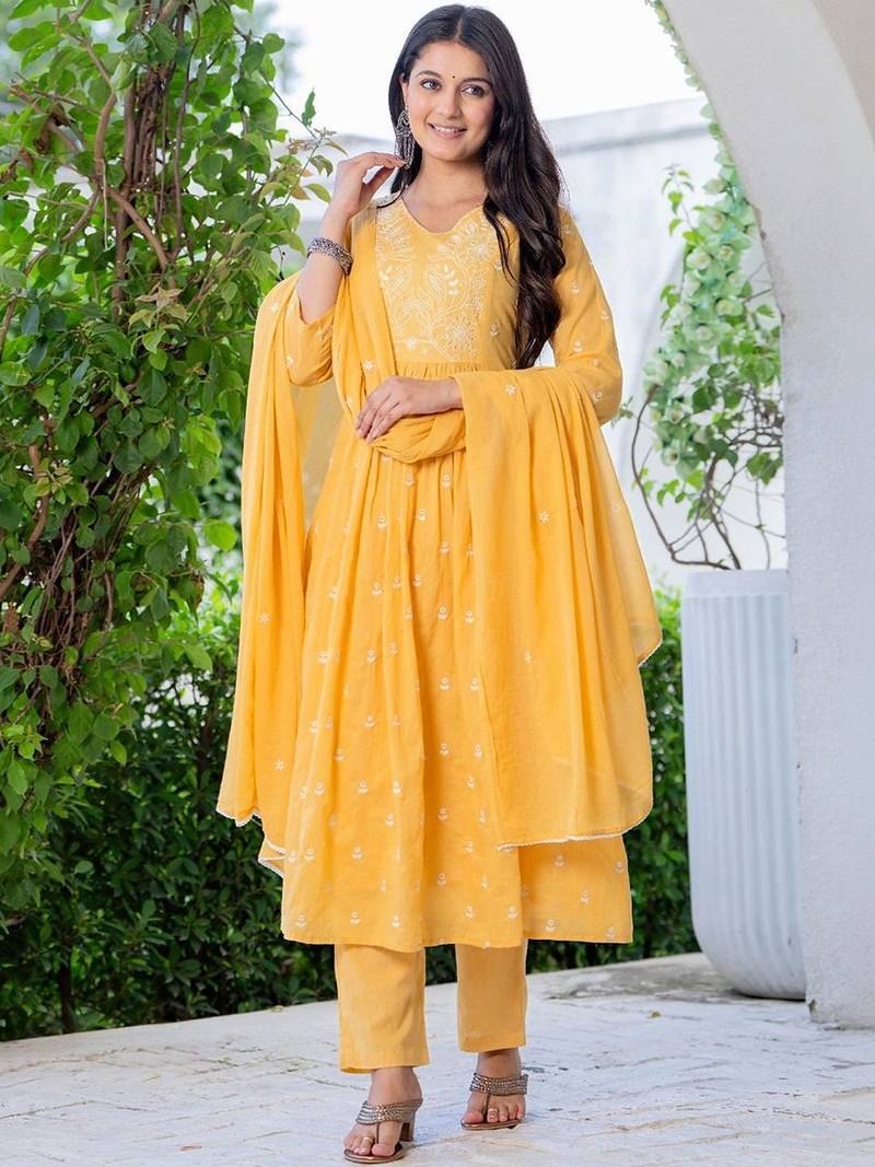 Women Ethnic Motifs Embroidered Empire Thread Work Kurta with Trousers & With Dupatta