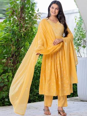 Women Ethnic Motifs Embroidered Empire Thread Work Kurta with Trousers & With Dupatta 7