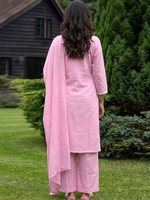 Women Floral Embroidered Regular Thread Work Pure Cotton Kurta with Palazzos & With Dupatta 3