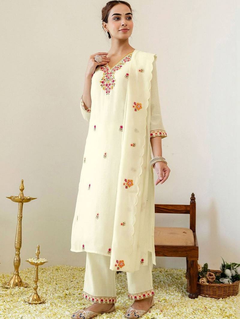 Women Floral Regular Thread Work Pure Cotton Kurta with Palazzos & With Dupatta