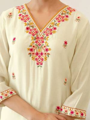 Women Floral Regular Thread Work Pure Cotton Kurta with Palazzos & With Dupatta 5