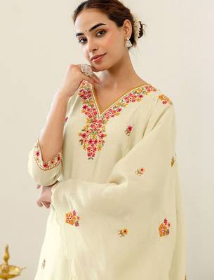 Women Floral Regular Thread Work Pure Cotton Kurta with Palazzos & With Dupatta 7