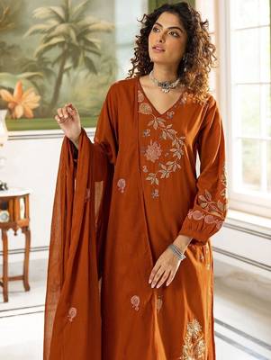 Women Embroidered Regular Kurta with Trousers & With Dupatta 6