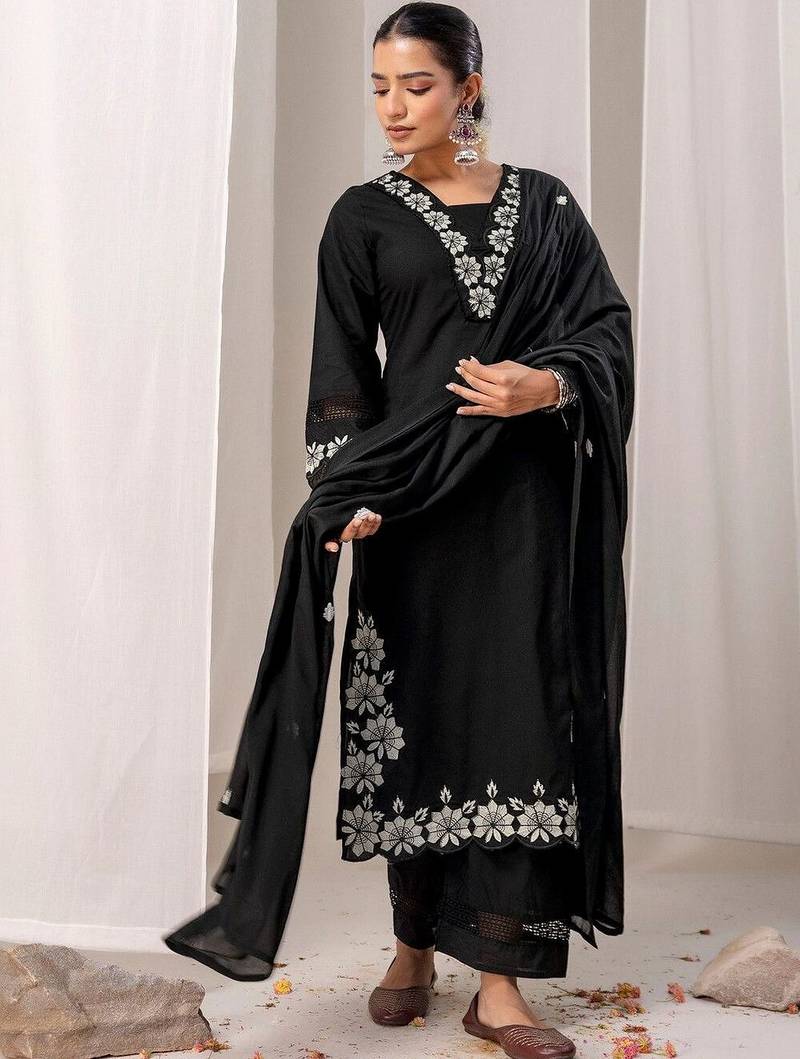 Women Floral Embroidered Regular Thread Work Pure Cotton Kurta with Trousers & With Dupatta