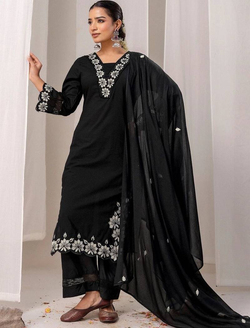 Women Floral Embroidered Regular Thread Work Pure Cotton Kurta with Trousers & With Dupatta