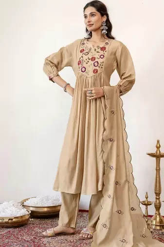 Women Floral Embroidered Regular Thread Work Kurta with Trousers & With Dupatta