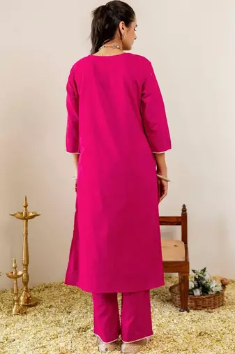 Women Floral Embroidered Regular Thread Work Pure Cotton Kurta with Trousers & With Dupatta