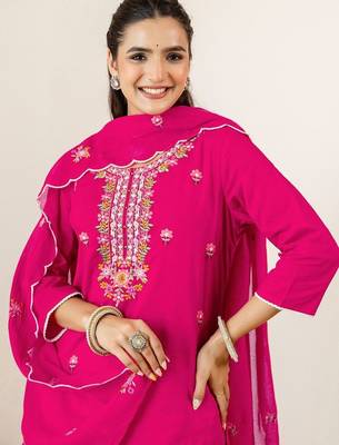 Women Floral Embroidered Regular Thread Work Pure Cotton Kurta with Trousers & With Dupatta 7
