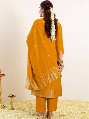 Women Ethnic Motifs Regular Kurta with Trousers & With Dupatta 2