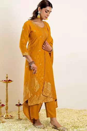 Women Ethnic Motifs Regular Kurta with Trousers & With Dupatta