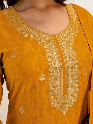 Women Ethnic Motifs Regular Kurta with Trousers & With Dupatta 5
