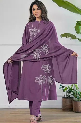 Women Floral Embroidered Regular Thread Work Pure Cotton Kurta with Trousers & With Dupatta