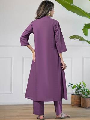 Women Floral Embroidered Regular Thread Work Pure Cotton Kurta with Trousers & With Dupatta 2